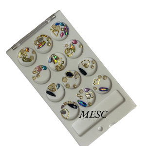 Strasuri / Pietricele / Cristale - diverse forme, culori si marimi / decoratiuni metalice