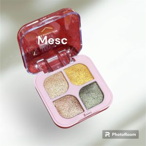 Trusa Make-Up