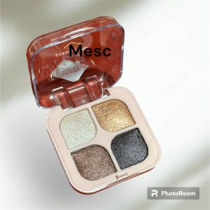 Trusa Make-Up