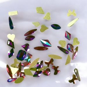 Strasuri pietricele cristale mari diverse forme 30-36 buc.