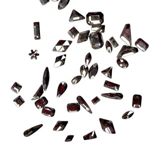 Strasuri pietricele cristale mari diverse forme 30-36 buc.