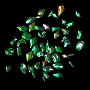 Strasuri pietricele cristale mari diverse forme 30-36 buc.