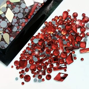 Strasuri pietricele cristale diverse forme si marimi -rosu 150 buc.