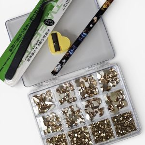 Pietricele decor unghii diverse forme si marimi aurii