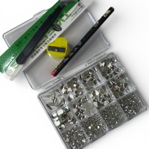 Pietricele decor unghii diverse forme si marimi argintii